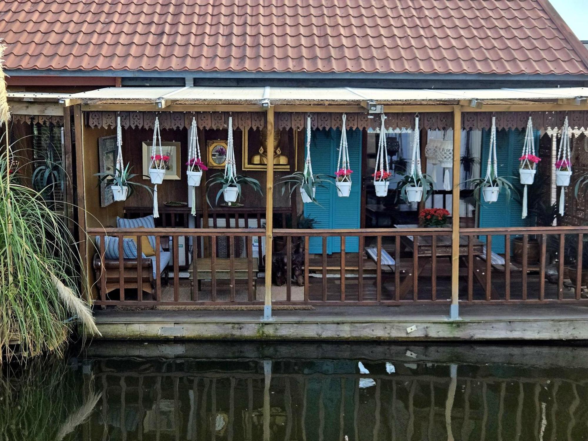 House Boat Studio With Waterfront Terrace 阿姆斯特丹 外观 照片